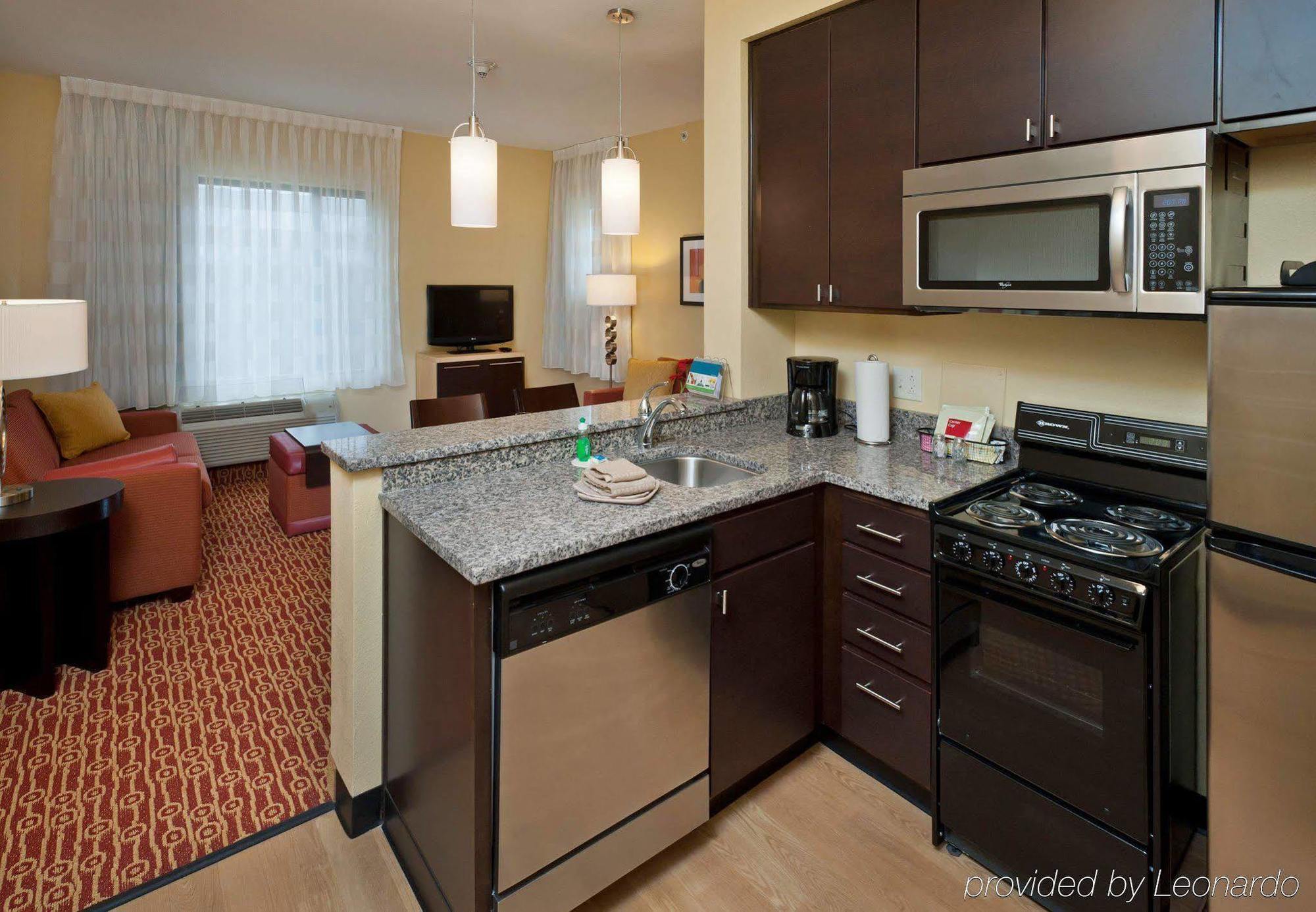 Towneplace Suites By Marriott Nashville Airport Экстерьер фото