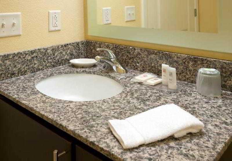 Towneplace Suites By Marriott Nashville Airport Номер фото